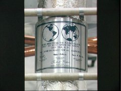 阿波罗11号宇航员留在月球的金属罐它是